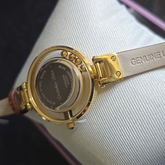 VICTORIA HYDE LONDON Ladies SPARKLE STAR Quartz  Watch NEW WITH TAGS AND BOX - Picture 9 of 13